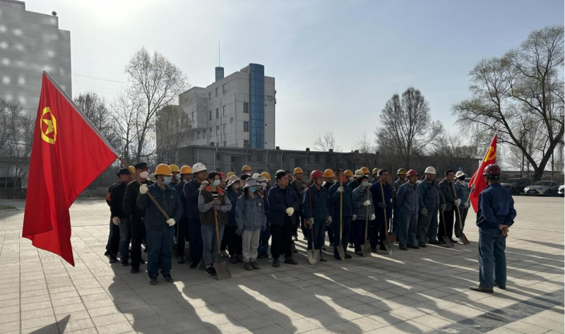 物產(chǎn)工投公司基層黨支部和公司團(tuán)支部聯(lián)合開展&ldquo;共筑家園 正植有你&rdquo;主題黨日、團(tuán)日活動(dòng)